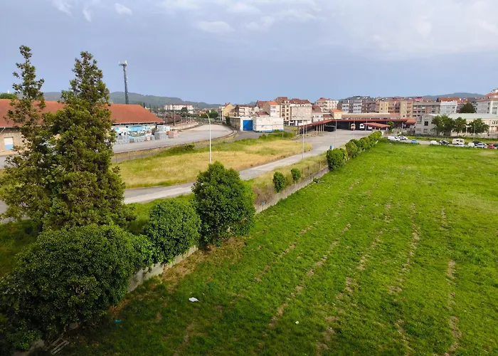 Piso Pampullo, A 100 M De La Playa, Y Dos Plazas De Garage